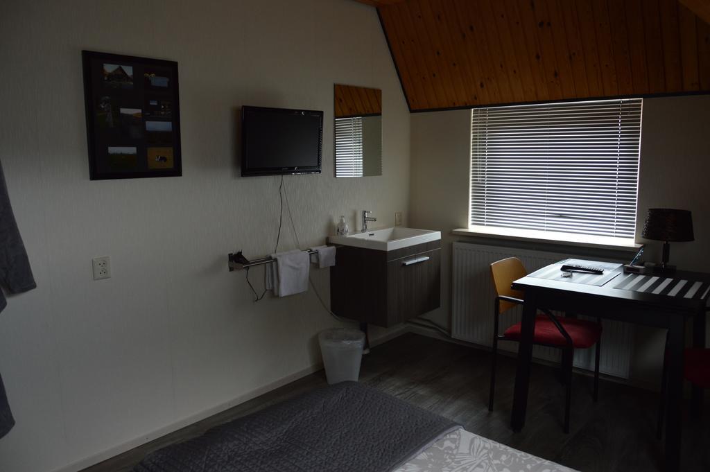 Bed and breakfast De Pompstee Rolde Chambre photo